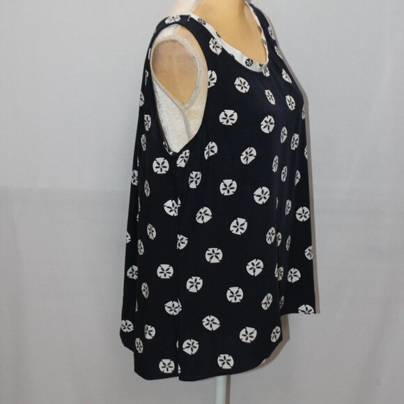 Kaari Blue Sand Dollar Print Navy and White Sleeveless Top - Picture 5 of 13
